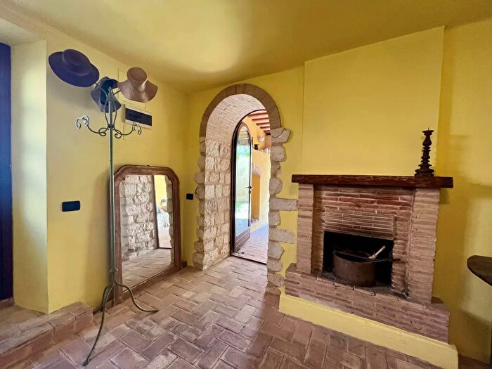 Casa con 6 locali in vendita in Via San Lorenzo, Sirolo