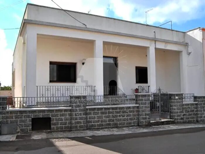 Casa quadrilocale in vendita in Via Rudiae, Castrignano Del Capo
