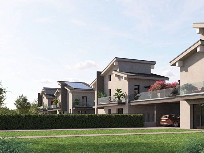 Casa con 5 locali in vendita in Strada Vicinale delle Frassine, Cellatica