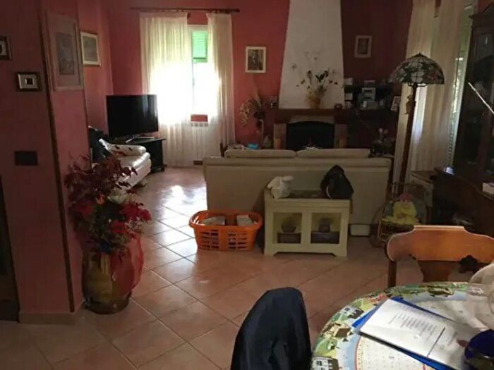 Casa con 6 locali in vendita in Via Edmondo De Amicis, Ventimiglia