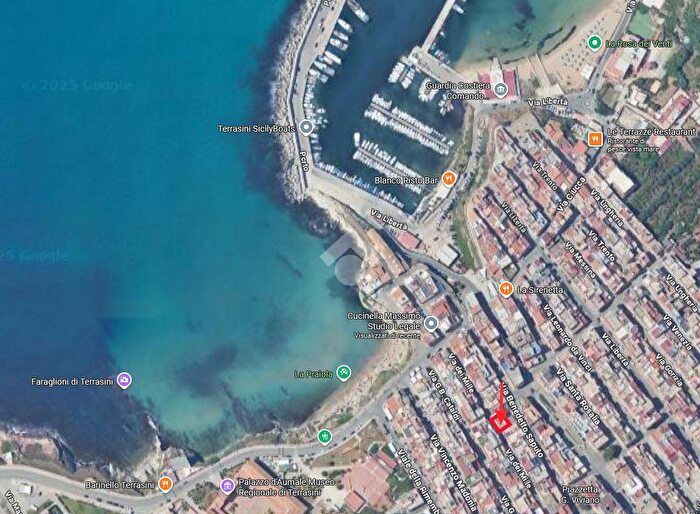 Casa con 5 locali in vendita in Via dei Mille, Terrasini