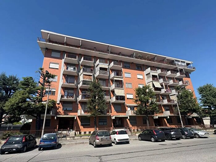 Appartamento bilocale in vendita in Via Giovanni Segantini, Torino