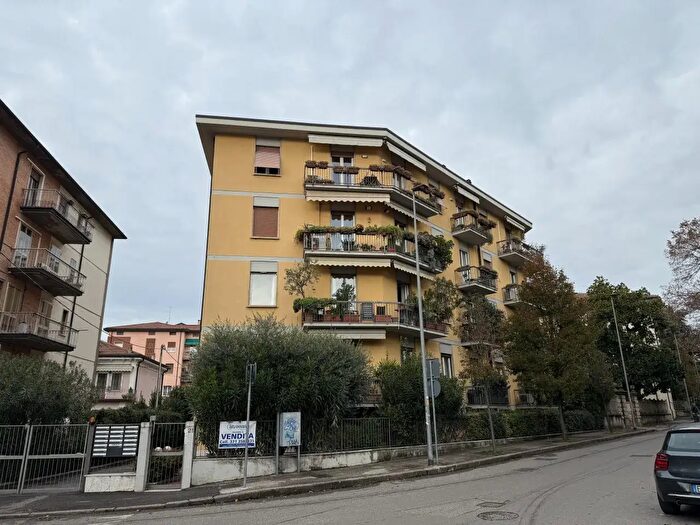 Appartamento quadrilocale in vendita in Via Ippolito Pindemonte, Verona