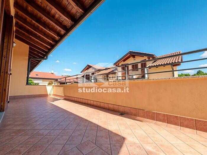 Appartamento con 5 locali in vendita in Giovanni da Verrazzano, Albano Sant'Alessandro