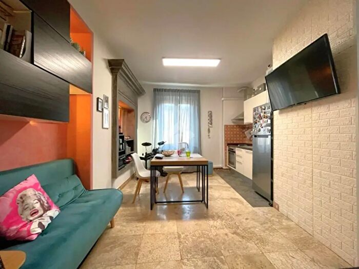 Appartamento bilocale in vendita in Via San Colombano, Scandicci