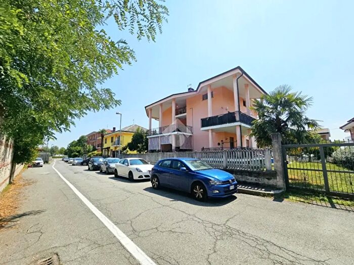 Appartamento bilocale in affitto in Via Guido Rossa, Robassomero