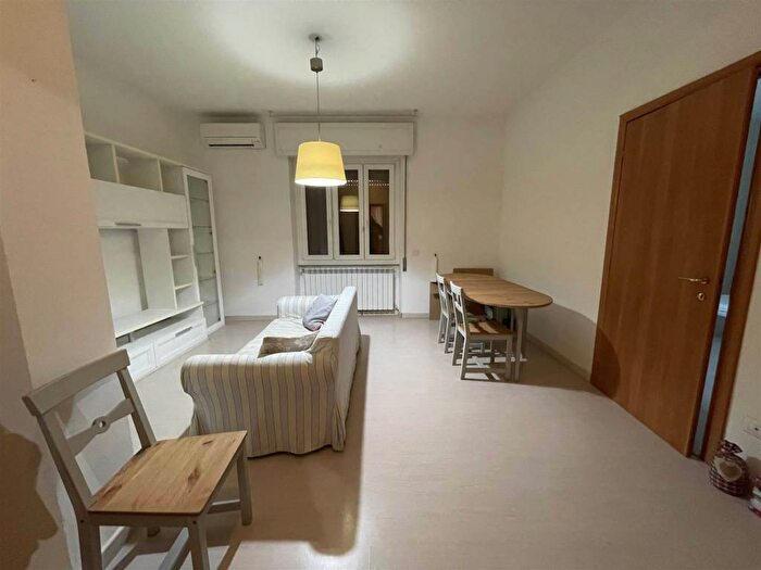 Appartamento trilocale in affitto in Via Puccini, Centro, Locate di Triulzi