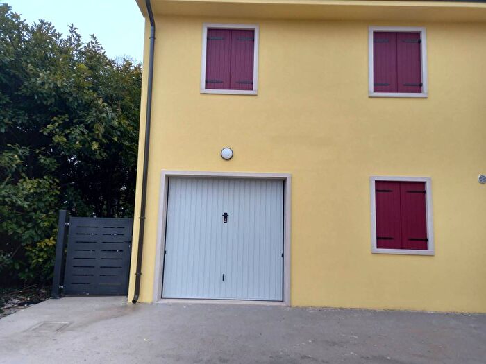 Casa trilocale in affitto in Via Sasse, Castiglione, Verona