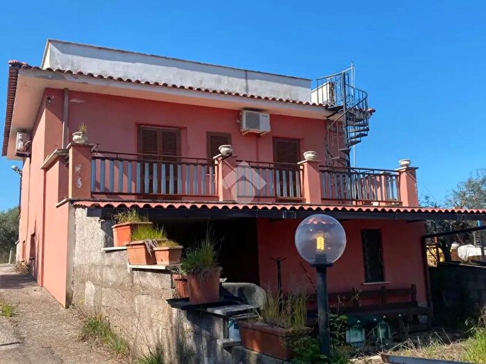 Casa trilocale in vendita in Via Colle Doddo, Palestrina
