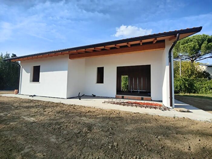 Casa con 5 locali in vendita in Fucecchio