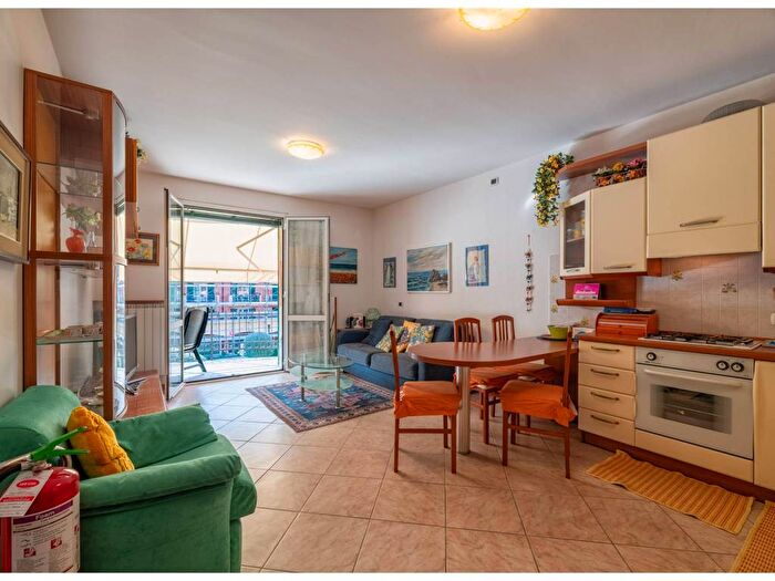 Appartamento bilocale in affitto in Via Monte Grappa, Centro, Varazze