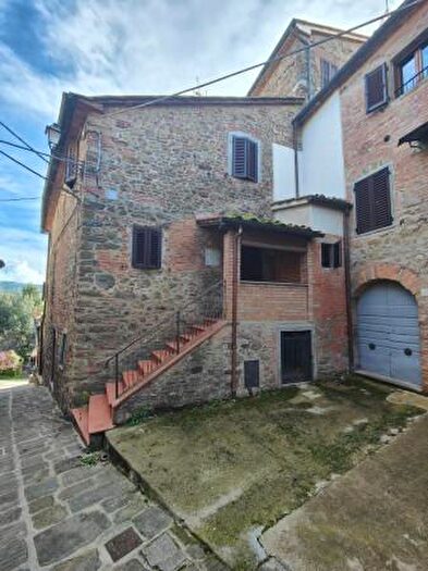 Appartamento con 5 locali in vendita in Bucine