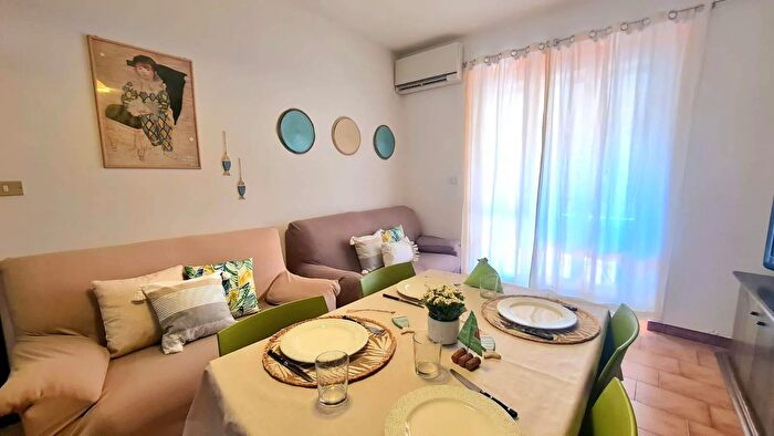 Appartamento trilocale in vendita in Via Temo, Tortoli