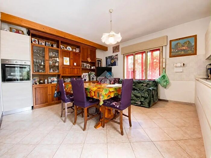 Casa con 5 locali in vendita in Via degli Alpini, Castelcucco