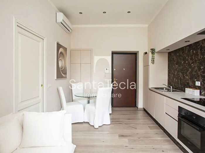 Appartamento bilocale in vendita in Milano