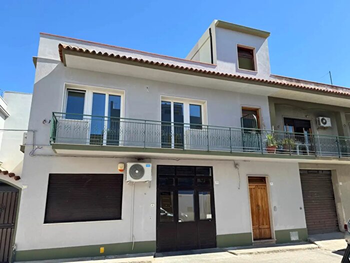 Appartamento con 5 locali in vendita in Via Lutri, Avola