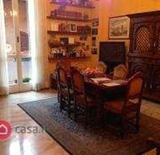 Appartamento con 6 locali in vendita in Reggio Emilia