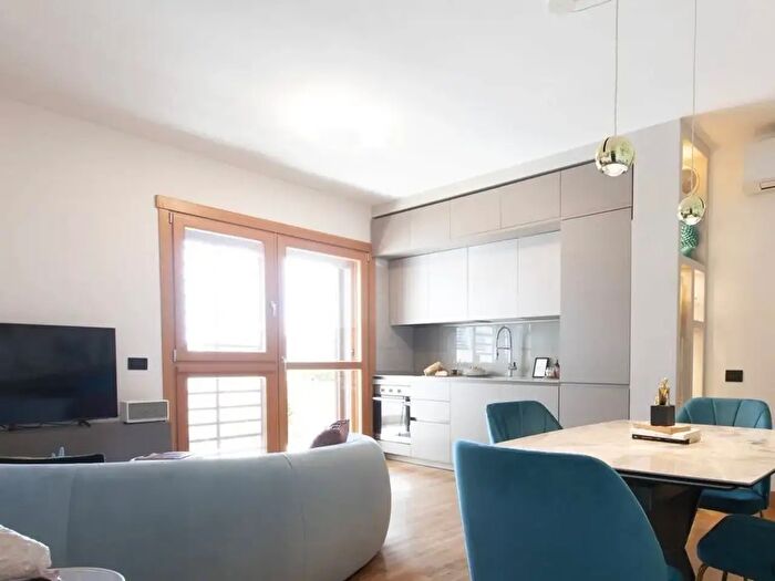 Appartamento trilocale in vendita in Corso Buenos Aires, Milano