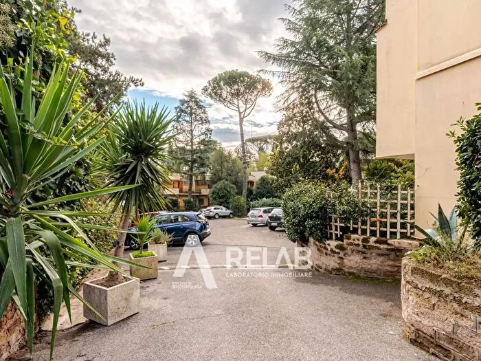 Appartamento monolocale in vendita in Via dei Due Ponti, Roma