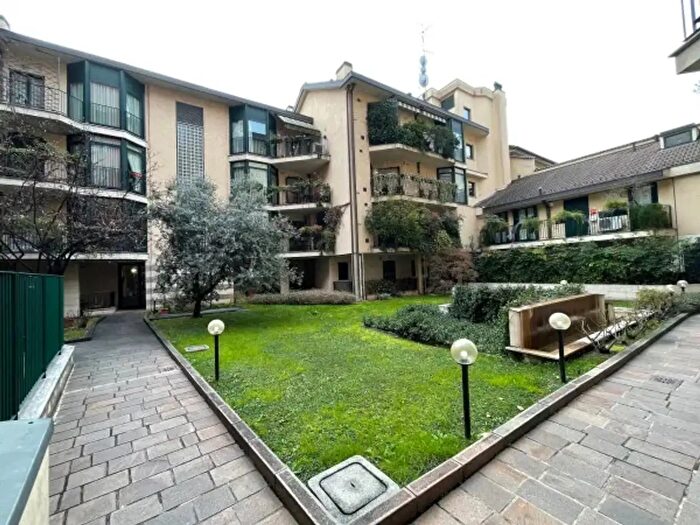 Appartamento bilocale in vendita in Via Lambro a, Milano