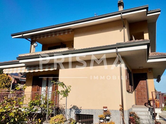 Casa trilocale in affitto in Via San Martino, Centro, Avigliana