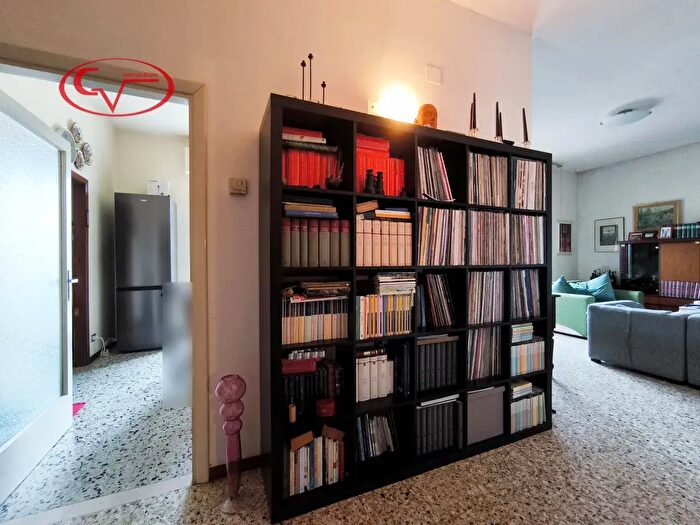 Appartamento trilocale in vendita in Via Antonio Gramsci, Cavriglia