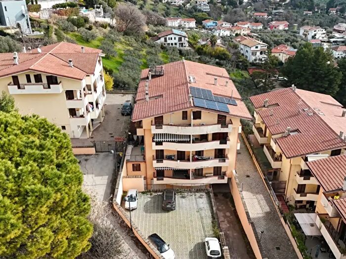 Appartamento quadrilocale in vendita in Via a Spagnuolo, Montesilvano