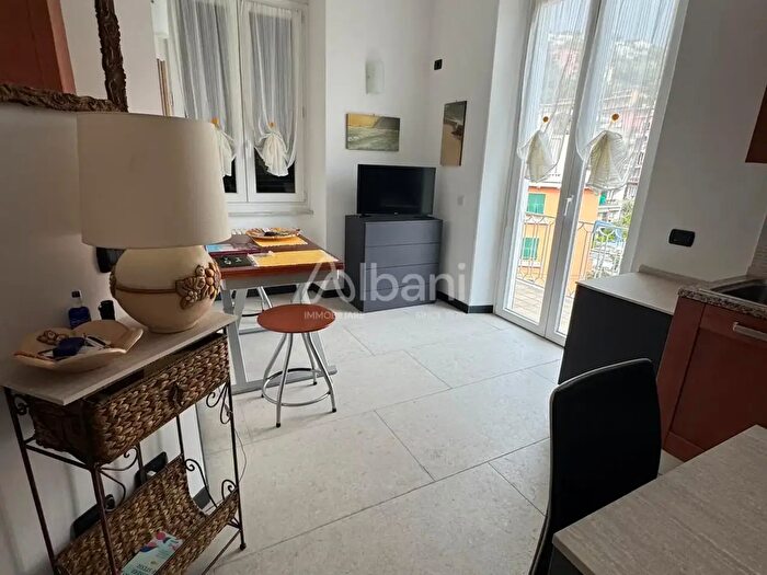 Appartamento quadrilocale in vendita in Lerici