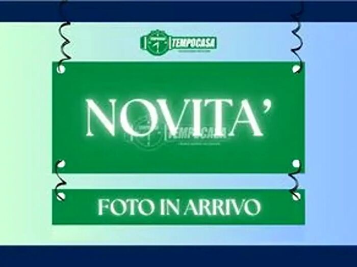 Appartamento trilocale in vendita in Via Frassati, Abbiategrasso