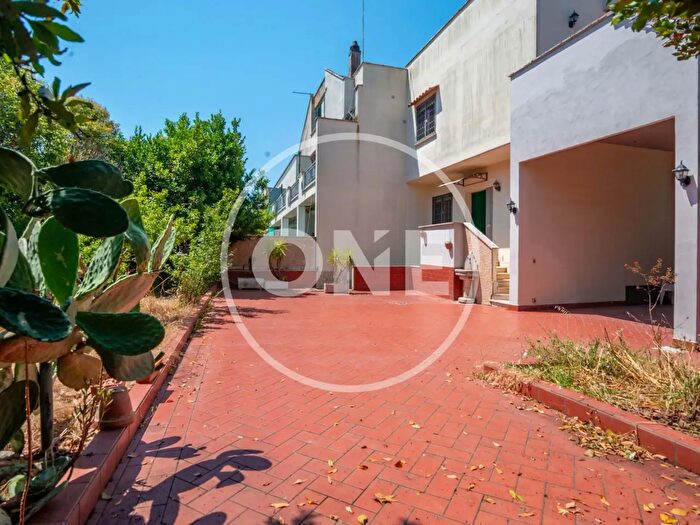 Casa con 6 locali in vendita in Via delle Viole, Ladispoli
