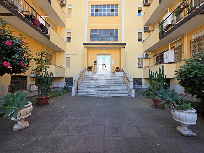 Appartamento con 5 locali in vendita in Via Calveri, Reggio Calabria