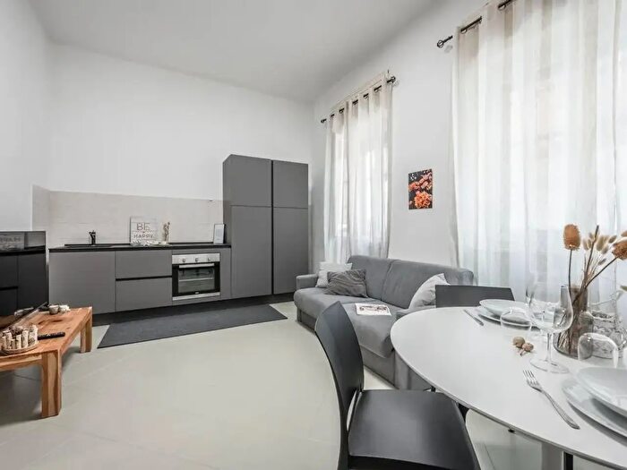 Appartamento bilocale in vendita in Via Ghilini, Alessandria