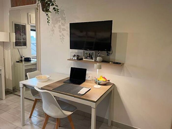 Casa monolocale in affitto in Via Vigevano, Navigli Darsena, Milano