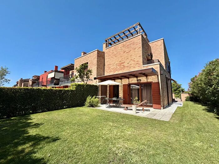 Casa trilocale in vendita in Via Peter Reichegger, Jesolo
