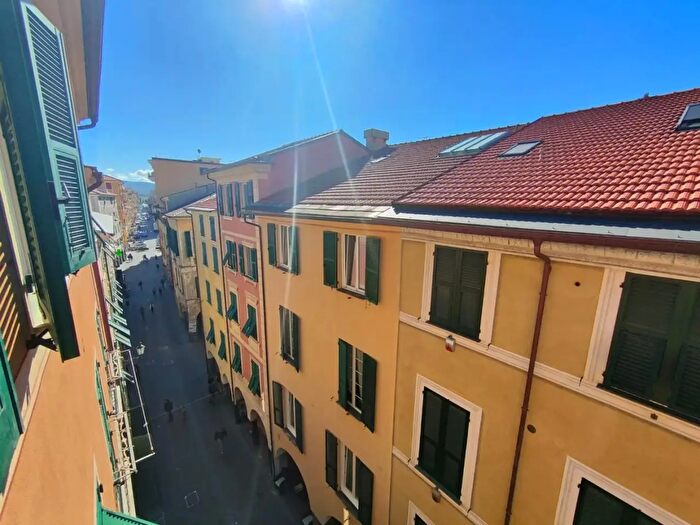 Appartamento quadrilocale in vendita in Chiavari