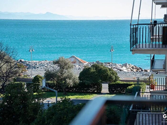 Appartamento bilocale in affitto in Via Fosse Ardeatine, Centro, Cogoleto