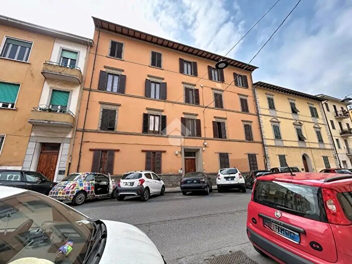 Appartamento quadrilocale in vendita in Via Filippo Corridoni, Pisa