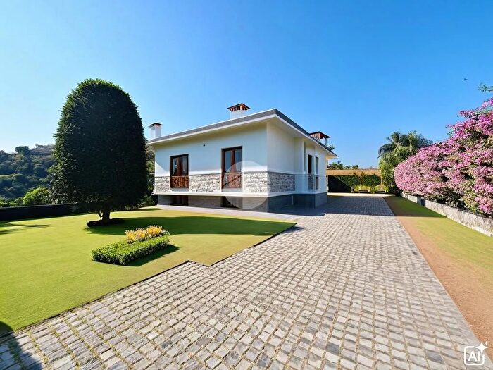 Casa quadrilocale in vendita in Via Varese, Inveruno