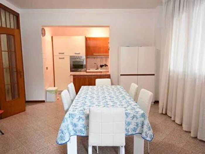 Appartamento quadrilocale in affitto in Via Elettra, Lido Centro Ovest, Jesolo