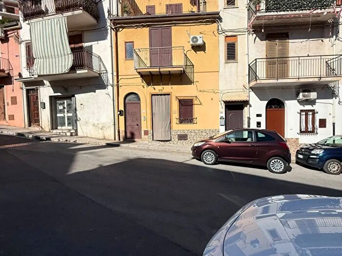 Appartamento trilocale in vendita in Via Generale Liotta, Sant'Agata Di Militello