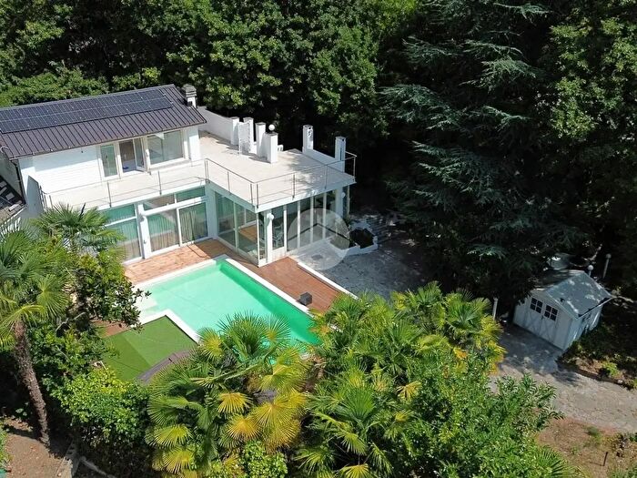Casa con 6 locali in vendita in Via Sacra San Michele, Avigliana