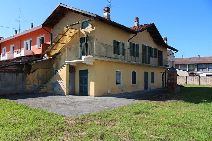 Case in Vendita e in Affitto - 2