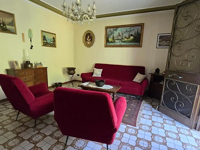 Casa quadrilocale in vendita in Via Deserto, Este