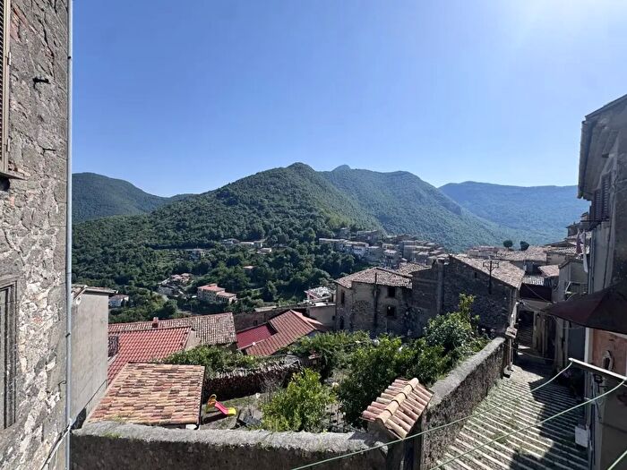 Casa quadrilocale in vendita in Via Centro Storico, Patrica