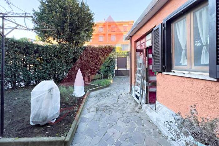 Case in Vendita e in Affitto - 3