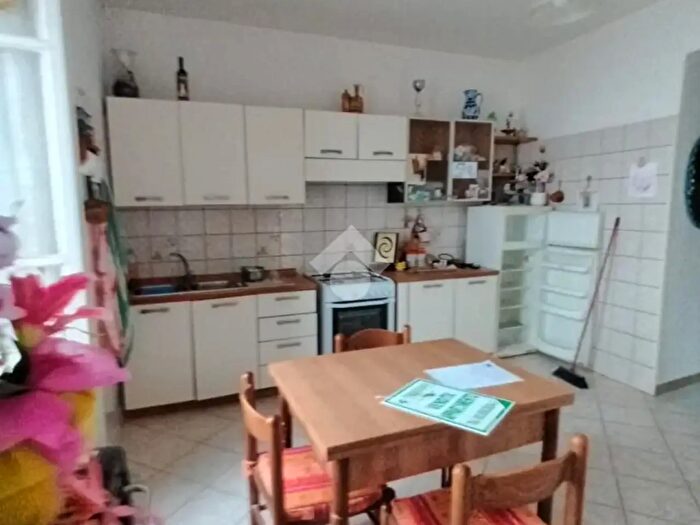 Appartamento trilocale in vendita in Via del Canale, San Vito Romano