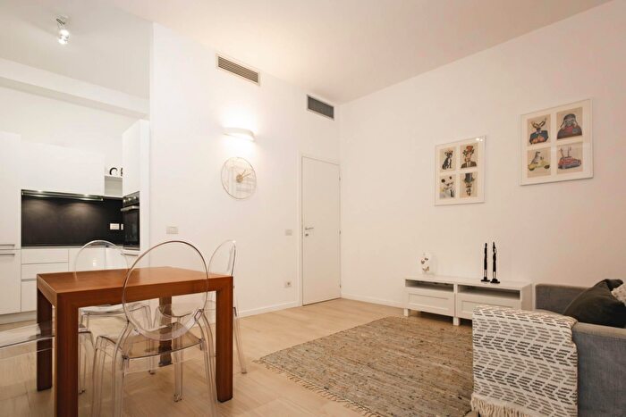 Appartamento bilocale in vendita in Via Garian, Milano