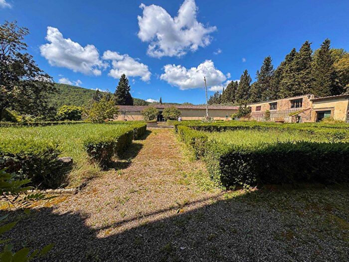 Casa quadrilocale in vendita in Via di Casignano, Scandicci