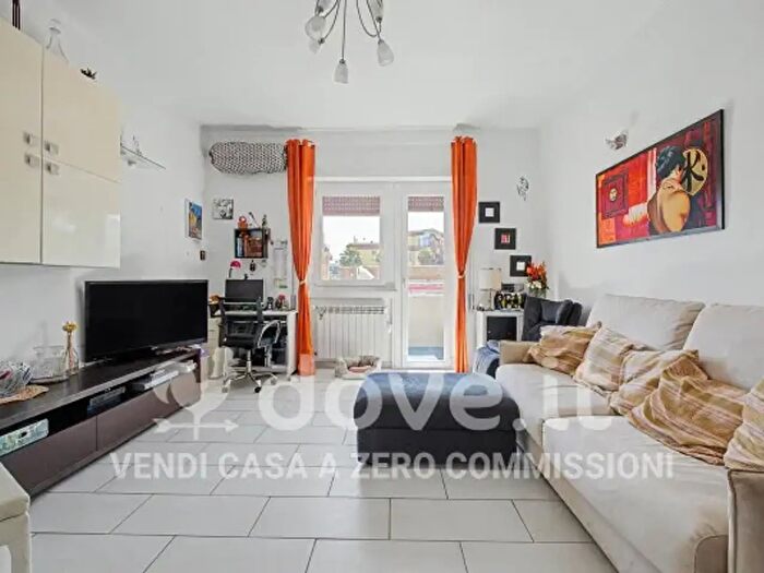 Appartamento trilocale in vendita in Corso Duca di Genova, Roma