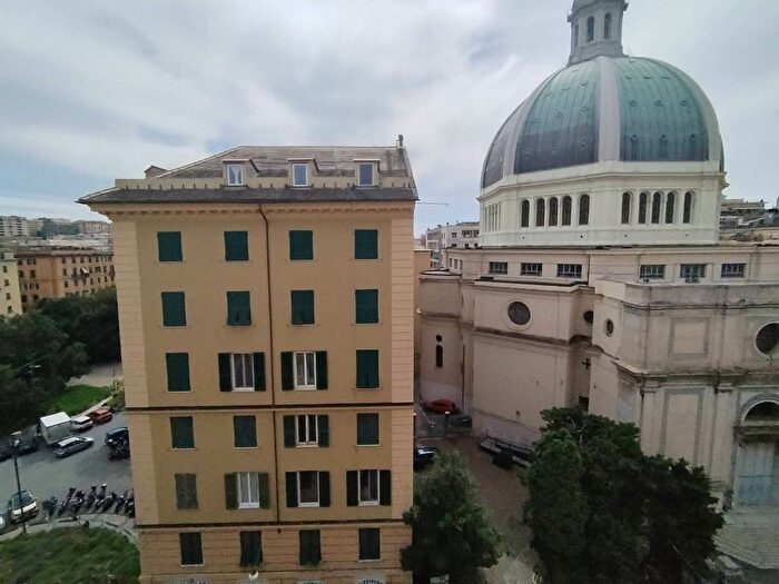 Appartamento monolocale in affitto in Corso Buenos Aires, Foce, Genova